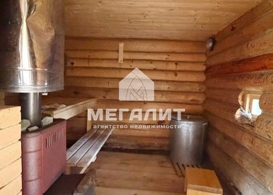 Участок 5 соток с домом 55 кв.м.

О доме:
Первый этаж пеноблок , 2 этаж дерево.