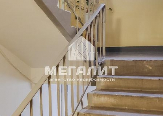 Отличная 1-к кв. на Абсалямова с видом на бульвар "Белые цвет"!