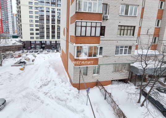 Сдам квартиру возле станции метро "Аметьево"