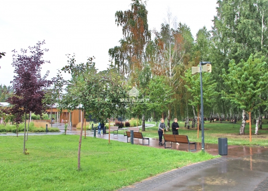 Адрес: ул. Строителей пр-кт, дом 52, Общая площадь: 425 м<sup>2</sup>, Район: Зеленодольский