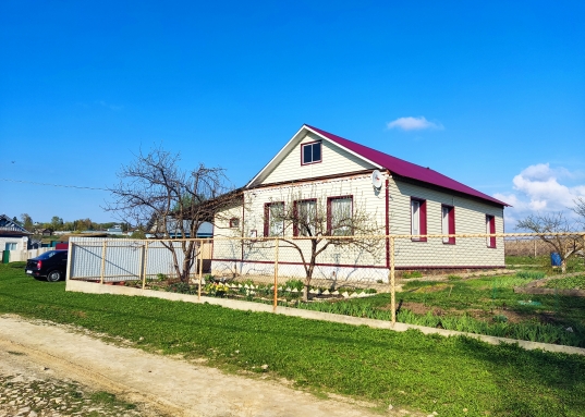 Продам уютный дом в живописном месте!