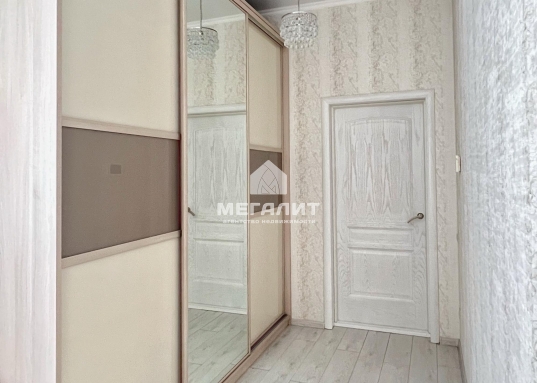 Звоните сейчас и узнайте все подробности!<br /><br />Рядом улицы: Габишева, Дубравная, Кул Гали, Уртак, Зорге, Сафиуллина.<br />Рядом поселки: Алтан, Матур, Примавера, Восточный, Салмачи, Вознесенское, Клыки.<br /><br />Возможен обмен, торг, ипотека.<br />​​​​​​​<br /><strong>С уважением, ваш гид в мире недвижимости, Ольга Валиуллина.<br />АН «МЕГАЛИТ» основано в 2004 году.