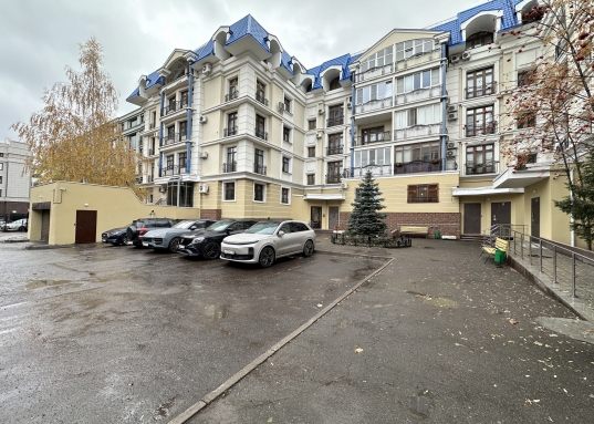 <h3>Элитная квартира в сердце Казани: статус, комфорт, безупречный вкус!</h3><p>Предлагаю купить роскошную квартиру в самом престижном жилом комплексе Казани — по адресу <strong>ул. Малая Красная, д. 3</strong>.