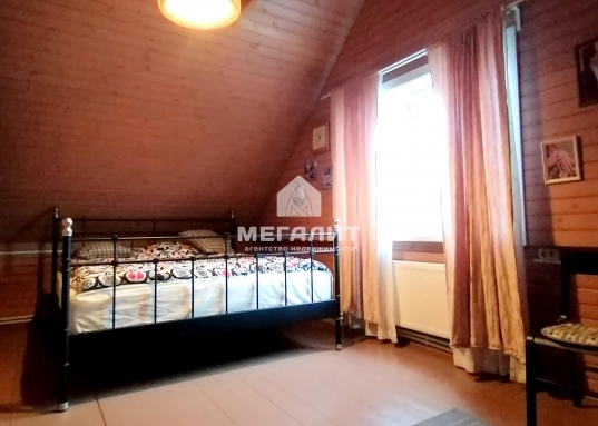 4 жилые комнаты, большая кухня-гостиная, просторный сан.