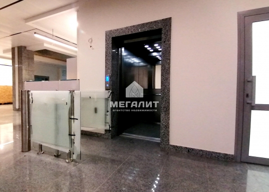 Предлагаю в аренду помещение на первой линии проспекта Ямашева