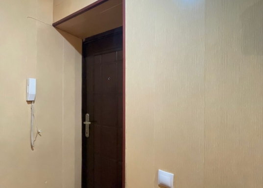 Адрес: ул. Чехова, дом 25/31, Количество комнат: 2, Общая площадь: 45.2 м<sup>2</sup>, Жилая площадь: 30.6 м<sup>2</sup>, Площадь кухни: 6 м<sup>2</sup>, Этаж: 3/5, Тип дома: Кирпичный, Район: Вахитовский