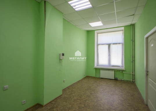 • Санузел – есть
• Паркинг – есть 
• Прямая продажа от собственника.