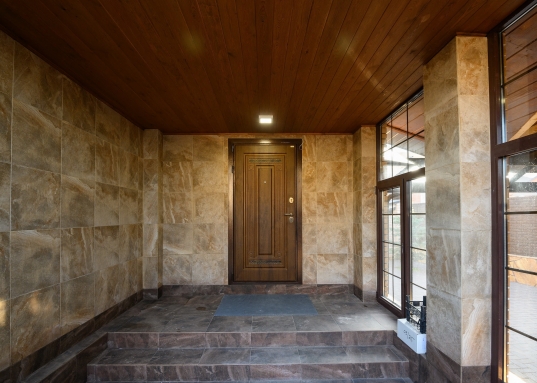 Коттедж 200 м2 на участке 6 соток в пос. Плодопитомник!