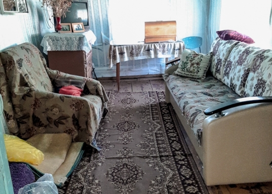 Так же курсирует паром: Аракчино - Верхний Услон (каждые 15 минут).
