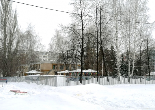 Адрес: ул. Адоратского, дом 28, Количество комнат: 3, Общая площадь: 68.1 м<sup>2</sup>, Жилая площадь: 40 м<sup>2</sup>, Площадь кухни: 8 м<sup>2</sup>, Этаж: 8/9, Тип дома: Панельный, Район: Ново-Савиновский