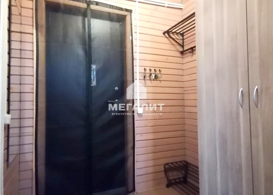 По документам дом зарегистрирован со статусом «жилой».<br />       <strong>Участок 5,8 сотки</strong>, (кадастровый номер 16:20:030129:200).