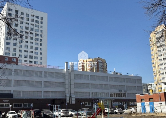 Сдается уютная двухкомнатная квартира в удобной локации, рядом с метро !