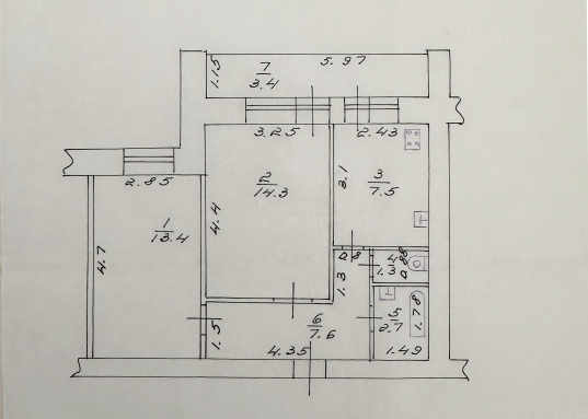 Адрес: ул. Татарстан, дом 7, Количество комнат: 2, Общая площадь: 46.8 м<sup>2</sup>, Жилая площадь: 27.7 м<sup>2</sup>, Площадь кухни: 7.5 м<sup>2</sup>, Этаж: 3/9, Тип дома: Кирпичный