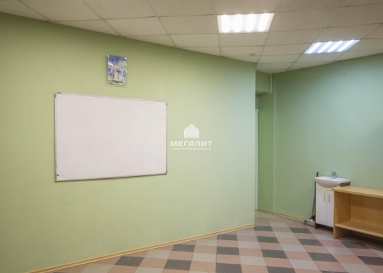 Первая линия  Ямашева- 28 кв.м.