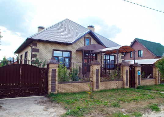 Прекрасный кирпичный дом 138 кв.м. на участке 10 соток