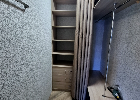 Адрес: ул. Право-Булачная, дом 47, Количество комнат: 3, Общая площадь: 100 м<sup>2</sup>, Жилая площадь: 65 м<sup>2</sup>, Площадь кухни: 20 м<sup>2</sup>, Этаж: 6/10, Тип дома: Кирпичный, Район: Вахитовский