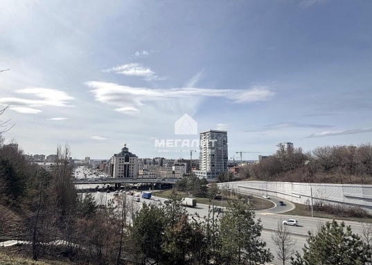 Предлагается в продажу однокомнатная квартира, в Вахитовском районе, в центре города Казани, по улице Бойничная д. 8.