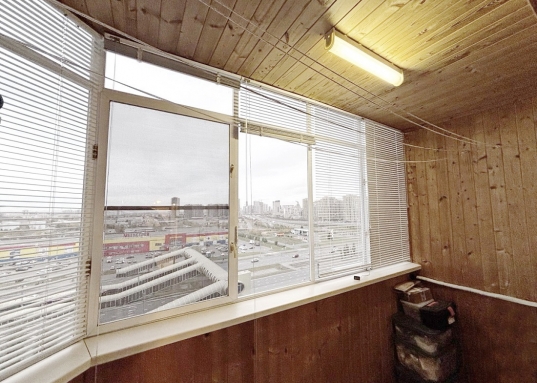 Адрес: ул. Минская, дом 12, Количество комнат: 2, Общая площадь: 70.7 м<sup>2</sup>, Жилая площадь: 38.6 м<sup>2</sup>, Площадь кухни: 15.3 м<sup>2</sup>, Этаж: 11/17, Тип дома: Кирпичный