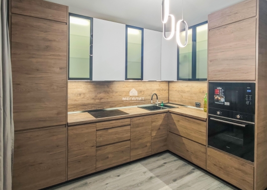 Адрес: ул. Петра Полушкина, дом 4, Количество комнат: 2, Общая площадь: 61.1 м<sup>2</sup>, Жилая площадь: 32 м<sup>2</sup>, Площадь кухни: 13 м<sup>2</sup>, Этаж: 4/17, Тип дома: Кирпичный