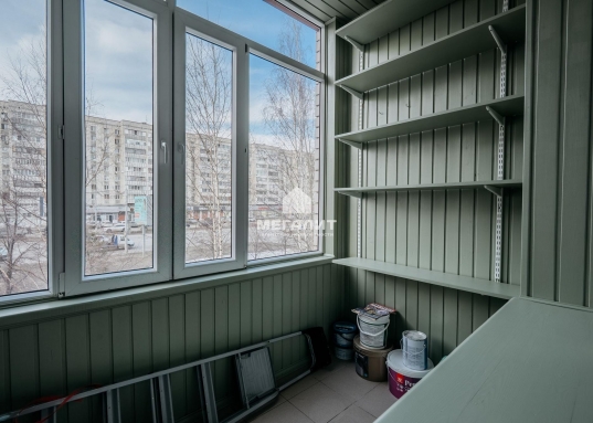 Адрес: ул. Мулланура Вахитова, дом 8, Количество комнат: 4, Общая площадь: 135 м<sup>2</sup>, Жилая площадь: 80 м<sup>2</sup>, Площадь кухни: 16 м<sup>2</sup>, Этаж: 3/5, Тип дома: Кирпичный, Район: Вахитовский