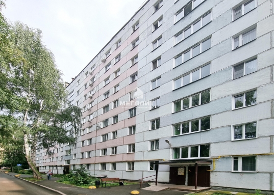 В шаговой доступности школы и садики, международная школа, медицинский колледж, парк отдыха "Калейдоскоп", учебно-спортивный комплекс "Зилант", спорткомплекс "Футбольный манеж Максат", ТЦ "Горки", ТЦ "Максидом", Мавлютова, Гарифьянова, Карбышева, Зорге, Братьев Касимовых, Парина, Гвардейская.