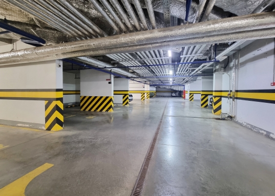 Адрес: ул. Спартаковская, дом 14, Количество комнат: 3, Общая площадь: 93 м<sup>2</sup>, Жилая площадь: 55.2 м<sup>2</sup>, Площадь кухни: 17.1 м<sup>2</sup>, Этаж: 5/6, Тип дома: Монолитно-кирпичный, Район: Вахитовский