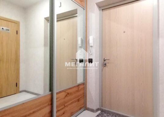 Двор без машин.