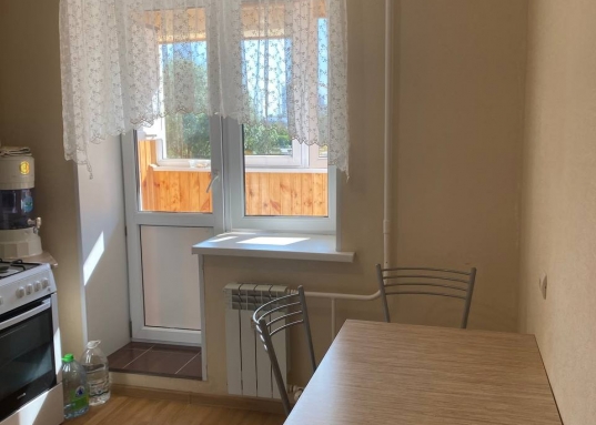 Адрес: ул. Спартаковская, дом 165, Количество комнат: 1, Общая площадь: 36 м<sup>2</sup>, Жилая площадь: 18 м<sup>2</sup>, Площадь кухни: 10 м<sup>2</sup>, Этаж: 3/10, Тип дома: Кирпичный, Район: Приволжский