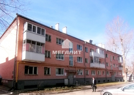 Адрес: ул. Даурская, дом 33, Количество комнат: 1, Общая площадь: 39 м<sup>2</sup>, Жилая площадь: 25.4 м<sup>2</sup>, Площадь кухни: 10.7 м<sup>2</sup>, Этаж: 2/3, Тип дома: Кирпичный