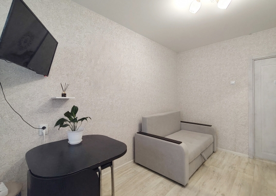 Комнаты площадью 19кв.м. и 11,4 кв.м., высота потолков 2,7м. Ипотека или материнский капитал – это тоже прекрасные варианты для приобретения данного жилья.