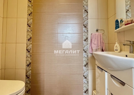 Поможем одобрить ипотеку и застраховаться под низкий %, работаем с материнским капиталом и с военной ипотекой.