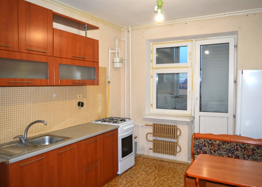 Предлагаем снять 2-комнатную квартиру в одном из лучших районов города Казани – в сердце Ново-Савиновского района.