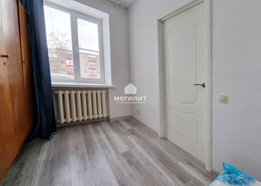 В квартире установлены новые чугунные батареи, в кухне колонка полуавтомат- у Вас  всегда будет горячая вода. <br /><br />Для покупки данной квартиры возможно оформление ипотеки, а также использование материнского капитала, что делает квартиру еще более привлекательной для семей с детьми.