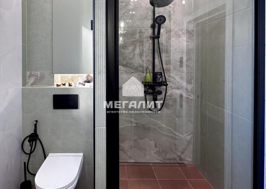 Дизайнерская 2-евро квартира на ул. Козина!