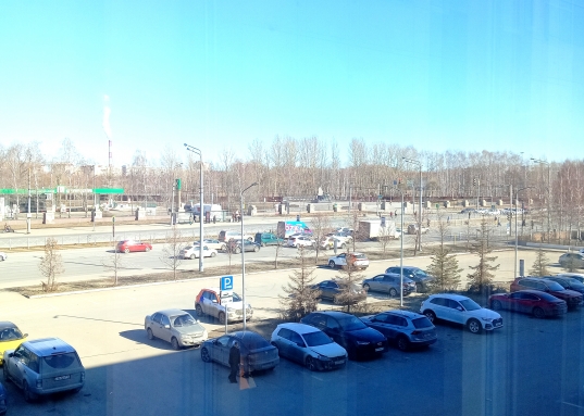     Сдаю в долгосрочную аренду помещение, расположенное на центральной улице Ново-Савиновского района по адресу ул. Ямашева, д. 33А.<br /><br /><br /><strong>     О помещении:</strong><br />   - первая линия, вход со стороны улицы;<br />   - 2 этаж;<br />   - свой сан/узел;<br />   - площадь помещения 390 кв.м.;<br />   - круглосуточный доступ;<br />   - вместительная парковка перед зданием;<br />   - предоставляются арендные каникулы;<br />   - арендная плата с НДС<br /> <br />        Помещение расположено в новом здании нового бизнес-центра одной из самых оживленных улиц города, на пересечении с ул. Абсалямова, в шаговой доступности от ул. Чистопольская, ул. Меридианная и ул. Бондаренко.