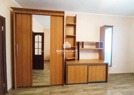 Адрес: ул. Чистопольская, дом 79, Количество комнат: 1, Общая площадь: 45 м<sup>2</sup>, Жилая площадь: 20 м<sup>2</sup>, Площадь кухни: 11 м<sup>2</sup>, Этаж: 3/9, Тип дома: Кирпичный, Район: Ново-Савиновский