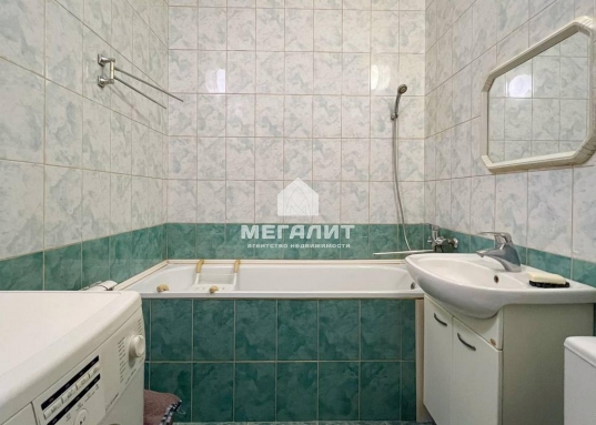 <strong>Уникальное предложение для тех, кто ценит комфорт и природное окружение! </strong><br /> <br />Отличная возможность купить дом на берегу Волги в селе Шеланга, Верхнеуслонский район!<br />Дом находиться на возвышенности, в 200 метрах от Волги.