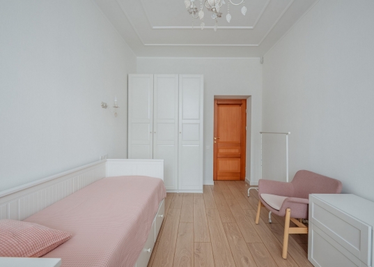 Ключи в день оплаты!<br /><br /><br /><strong>Звоните, чтобы узнать подробнее и договориться о просмотре!</strong><br /><br /><br /><em><strong>С уважением, ваш гид в мире недвижимости, Шахимарданова Гузель.</strong></em><br /><br /><em><strong>АН «МЕГАЛИТ» основано в 2004 году.