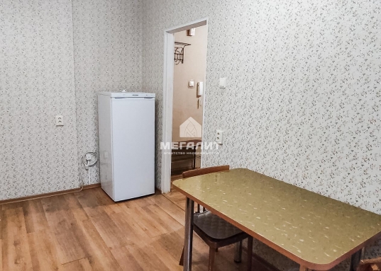 Квартира и фотографии реальные! <br /><br />Сдается 1-к квартира в Ново-Савиновском районе по ул. Меридианная 13.