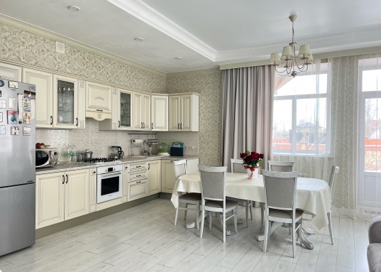 Адрес: ул. Бакчалы, дом 1А, Площадь дома: 216,5 м<sup>2</sup>, Площадь участка: 6,5 соток