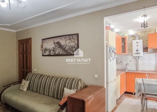 Адрес: ул. Восстания, дом 87, Количество комнат: 2, Общая площадь: 43 м<sup>2</sup>, Жилая площадь: 29.4 м<sup>2</sup>, Площадь кухни: 5.7 м<sup>2</sup>, Этаж: 3/5, Тип дома: Кирпичный, Район: Московский