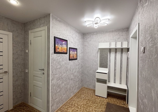 Сдается уютная 1- комнатная квартира с ремонтом и мебелью.