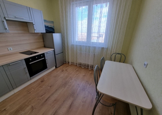 Адрес: ул. Тэцевская, дом 4А, Количество комнат: 2, Общая площадь: 50 м<sup>2</sup>, Жилая площадь: 30 м<sup>2</sup>, Площадь кухни: 9 м<sup>2</sup>, Этаж: 10/12, Тип дома: Кирпичный, Район: Авиастроительный