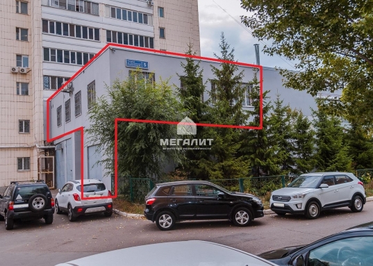 Вахитова</strong> (граница Ново-Савиновского и Московского районов)<strong>.<br /></strong>- Рядом<strong> ст.