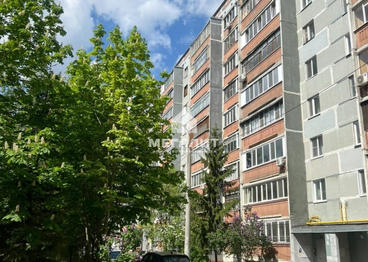 Адрес: ул. Рихарда Зорге, дом 82, Количество комнат: 1, Общая площадь: 33 м<sup>2</sup>, Жилая площадь: 18 м<sup>2</sup>, Площадь кухни: 6 м<sup>2</sup>, Этаж: 3/9, Тип дома: Панельный, Район: Приволжский