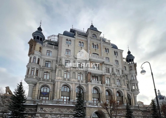 Адрес: ул. Федосеевская, дом 38, Количество комнат: 3, Общая площадь: 264.4 м<sup>2</sup>, Жилая площадь: 160 м<sup>2</sup>, Площадь кухни: 20 м<sup>2</sup>, Этаж: 7/8, Тип дома: Кирпичный, Район: Вахитовский