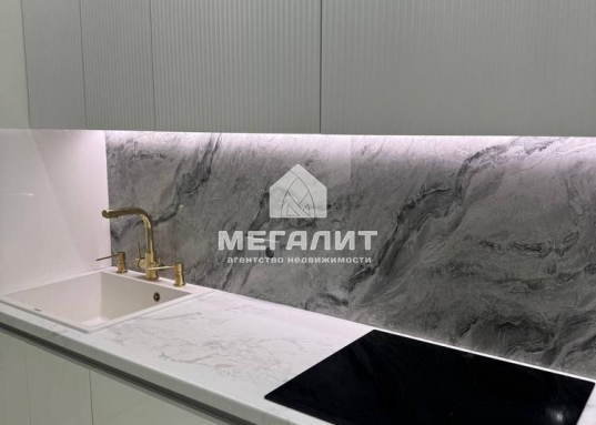 Прекрасная возможность купить трехкомнатную квартиру со стильным ремонтом в Советском районе ЖК "Победа", ул. Проспект Победы, дом 139Ак1.