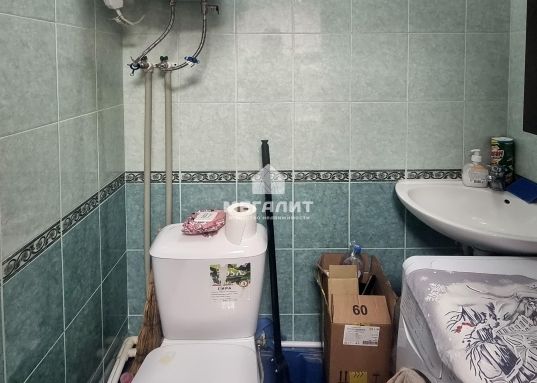 Предлагаем Вам возможность купить помещение свободного назначения на первом этаже  кирпичного жилого дома, расположенного в крупном массиве Советского района г.Казани: адрес: ул. Мамадышский тракт д.34
Продуманная, удобная во всех отношениях планировка.