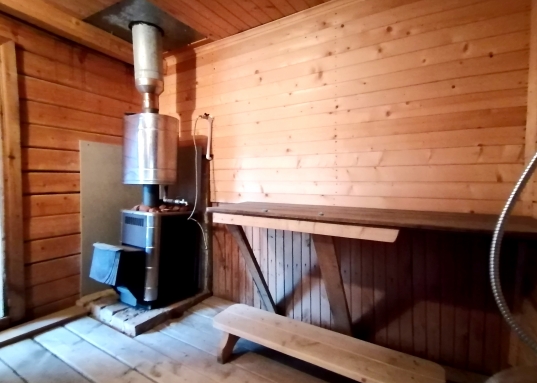 Рядом магазины, школа, детский сад, мечеть.