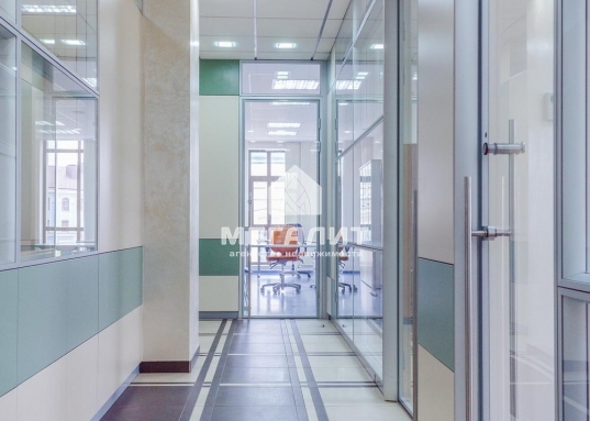 Адрес: ул. Петербургская, дом 37, Общая площадь: 3 402,8 м<sup>2</sup>, Район: Вахитовский